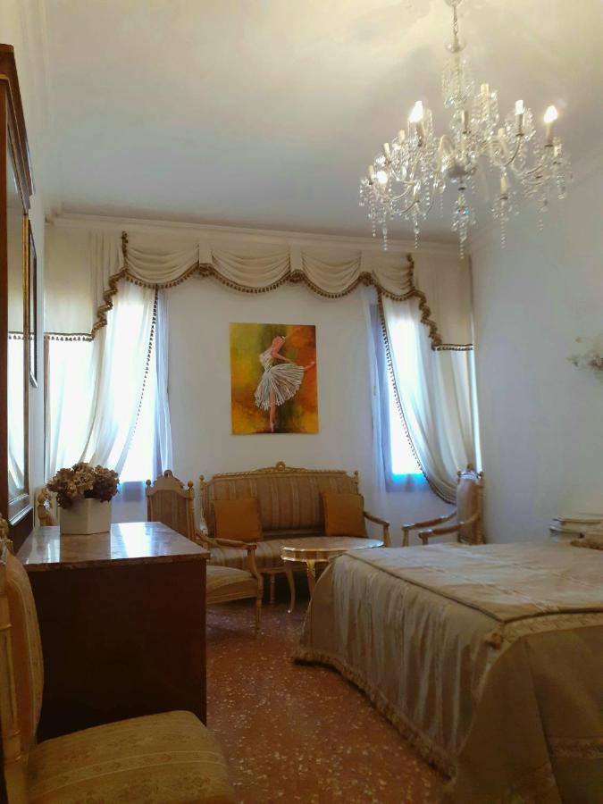 Romantica Suite Veneziana ภายนอก รูปภาพ