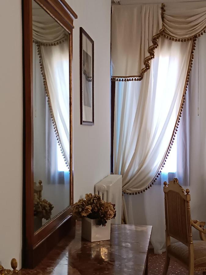 Romantica Suite Veneziana ภายนอก รูปภาพ
